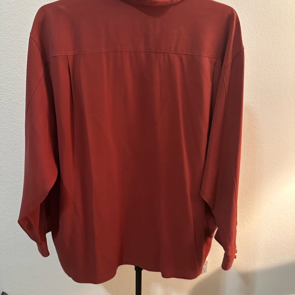 Nice rust colored Tommy Bahama, short sleeve button-down shirt 2xb - Picture 3 of 6